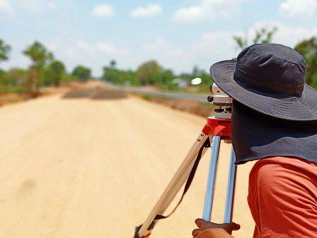 equipment used in surveying