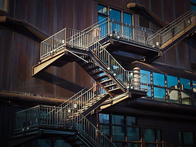 Best Types of Staircase Designs for Modern Homes
